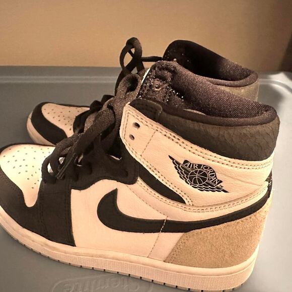 Nike Air Jordan High Women’s Size 6 - Picture 2 of 6